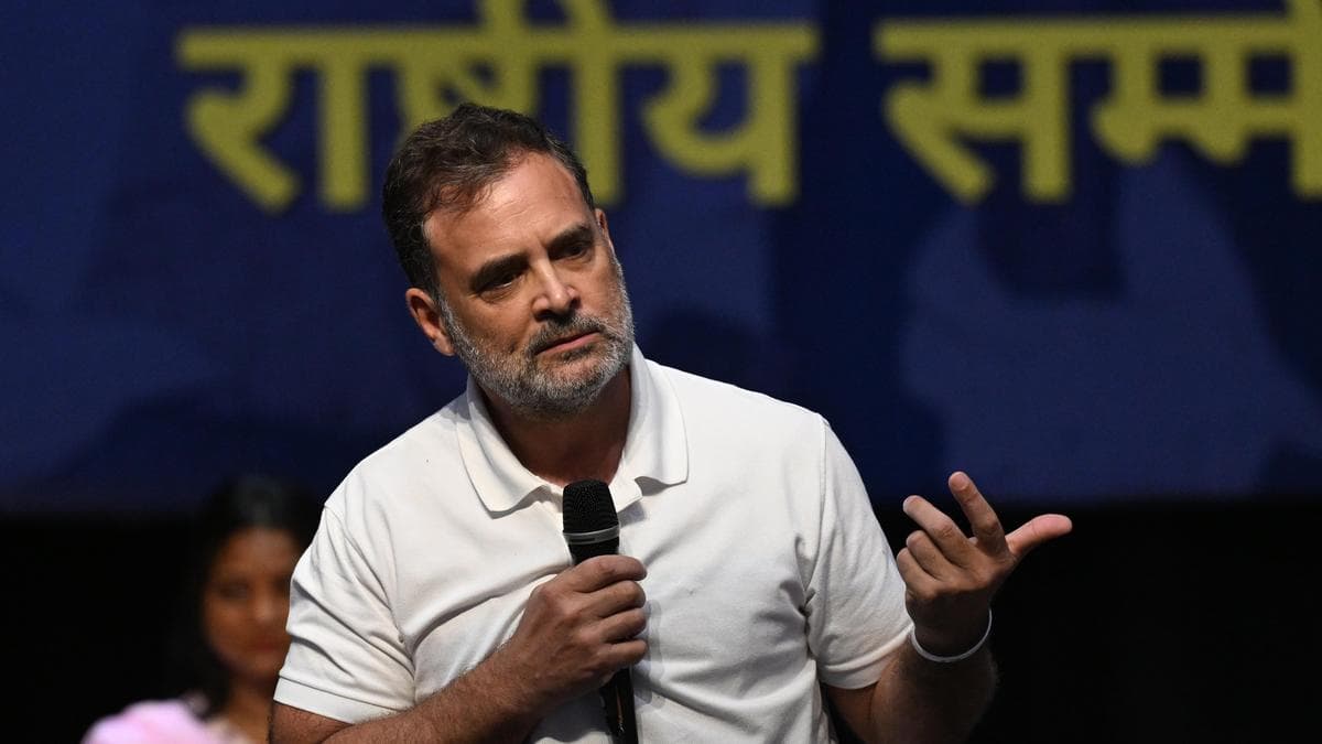Government must listen to Maharashtra students’ voice otherwise ‘Chhatron ki Goonj’ will grow louder: Rahul