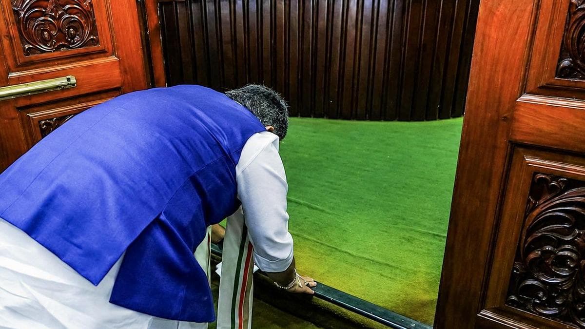 Karnataka Chief Minister D.K. Shivakumar bows before entering Assembly on first day of Monsoon Session