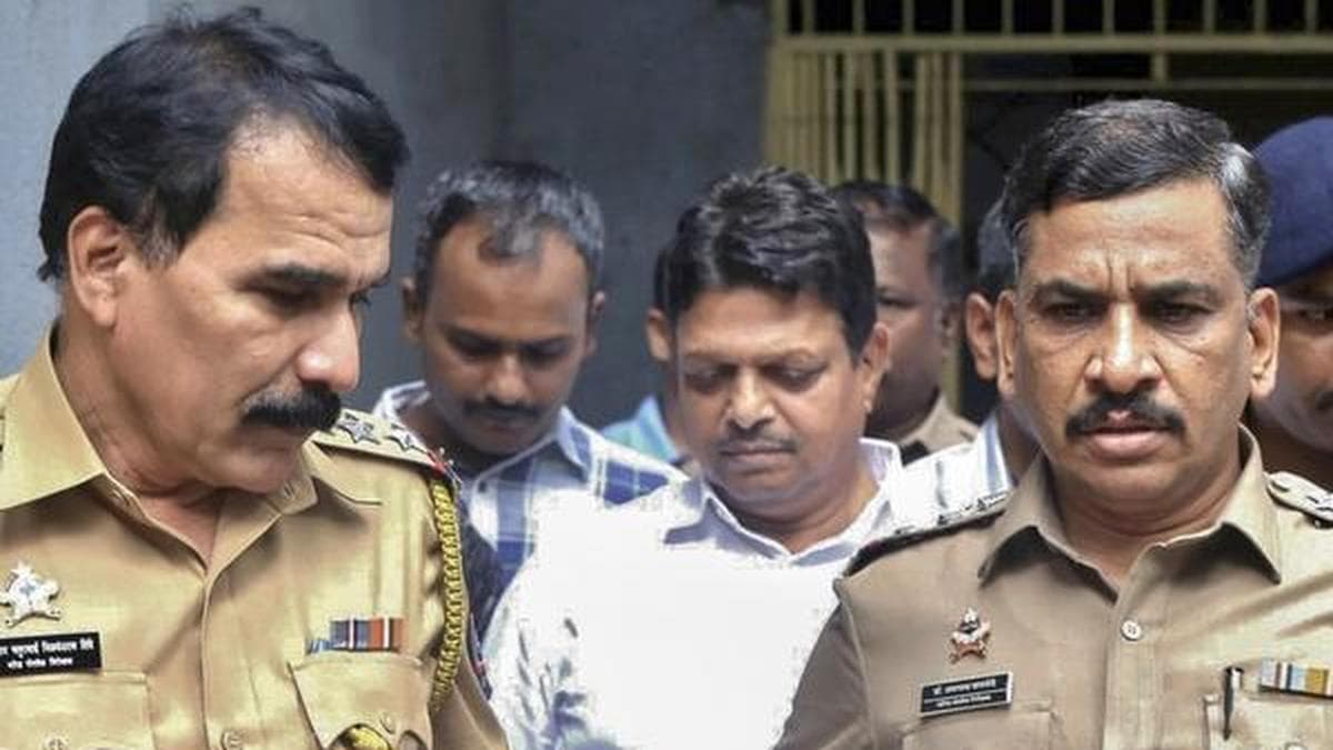 Doctors assault case: Bombay High Court grants bail to corporator, observes assault on voters harms democracy
