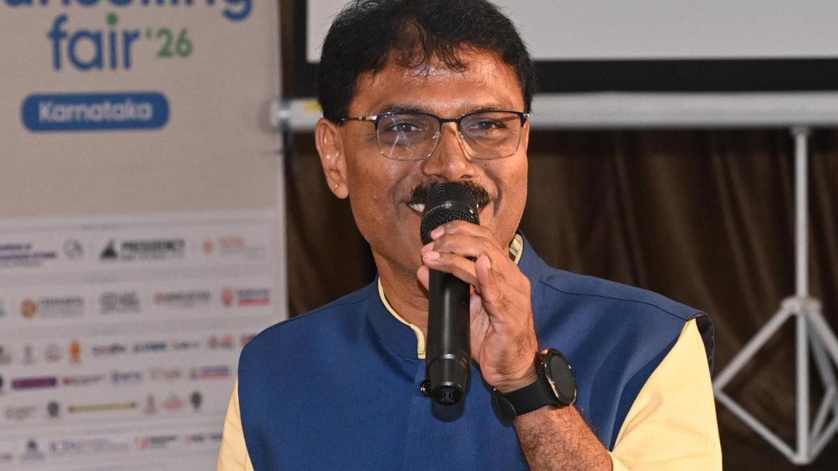 ‘Pursue engineering from government colleges’