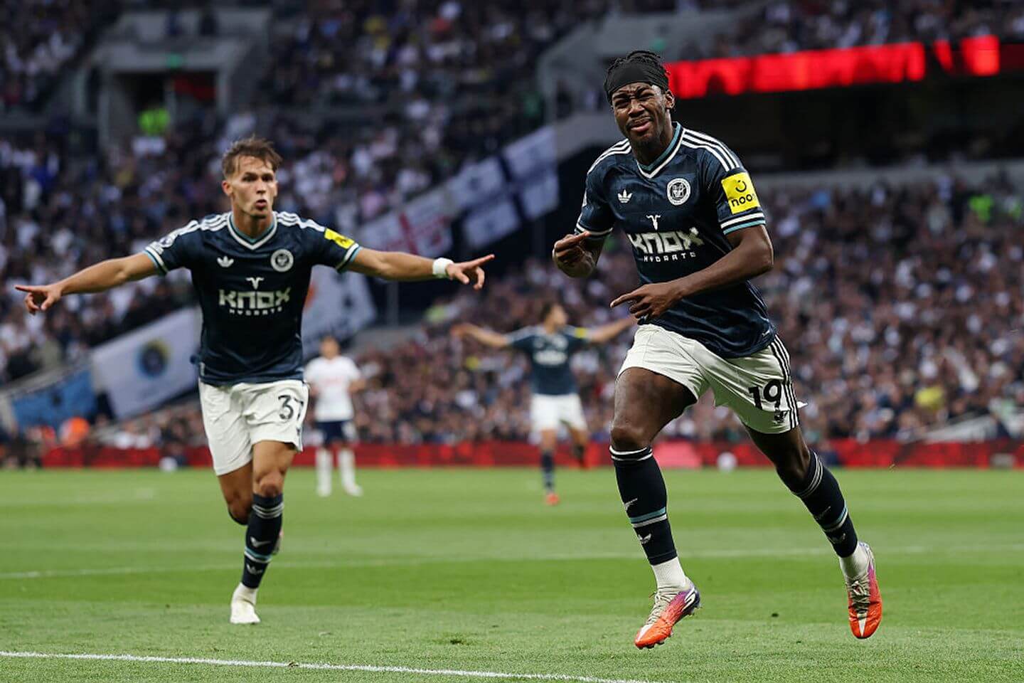 How the second Saturday of the Premier League unfolded as Tottenham lost again