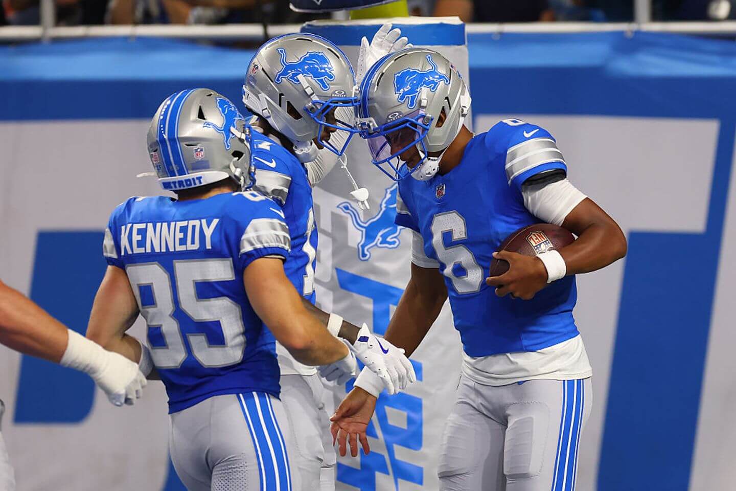 NFL preseason live scores, updates: Browns-Bills back underway after lightning delay; latest on today's games