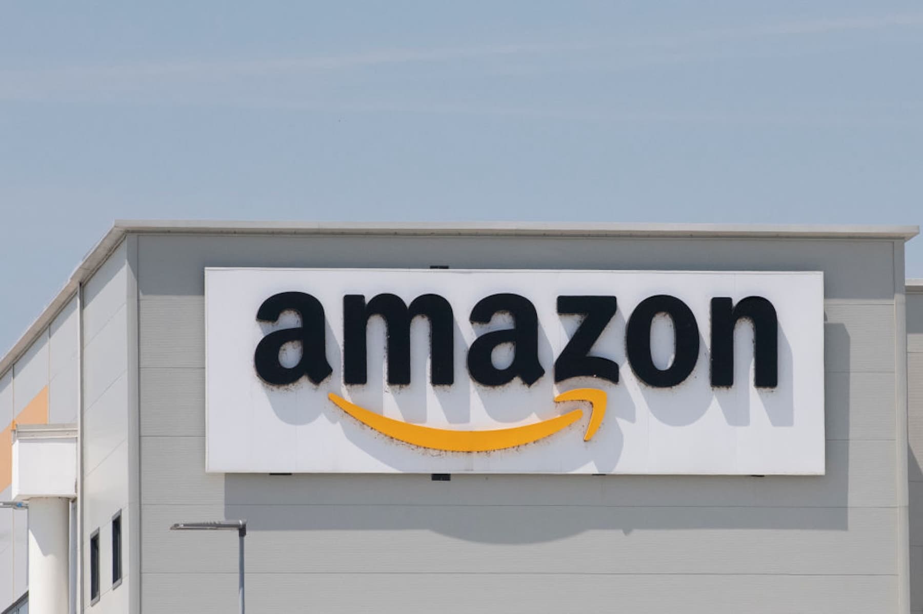 Amazon Q2 Ad Revenue Up 26% as Tech Giant’s Profit Booms to $62.6 Billion on Anthropic Investments