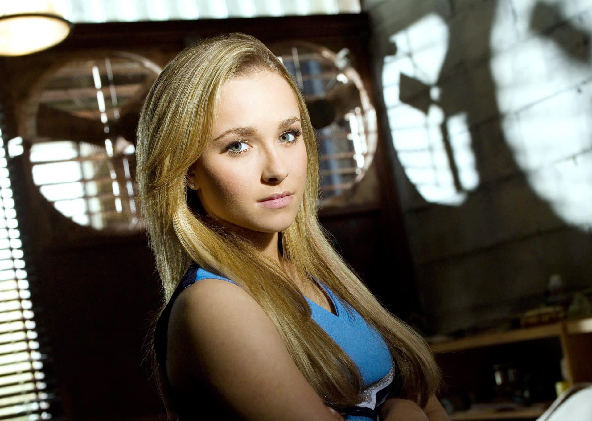 Hayden Panettiere ‘Stuck Up for Background Actors When They Were Mistreated,’ Says ‘Heroes’ Co-Star