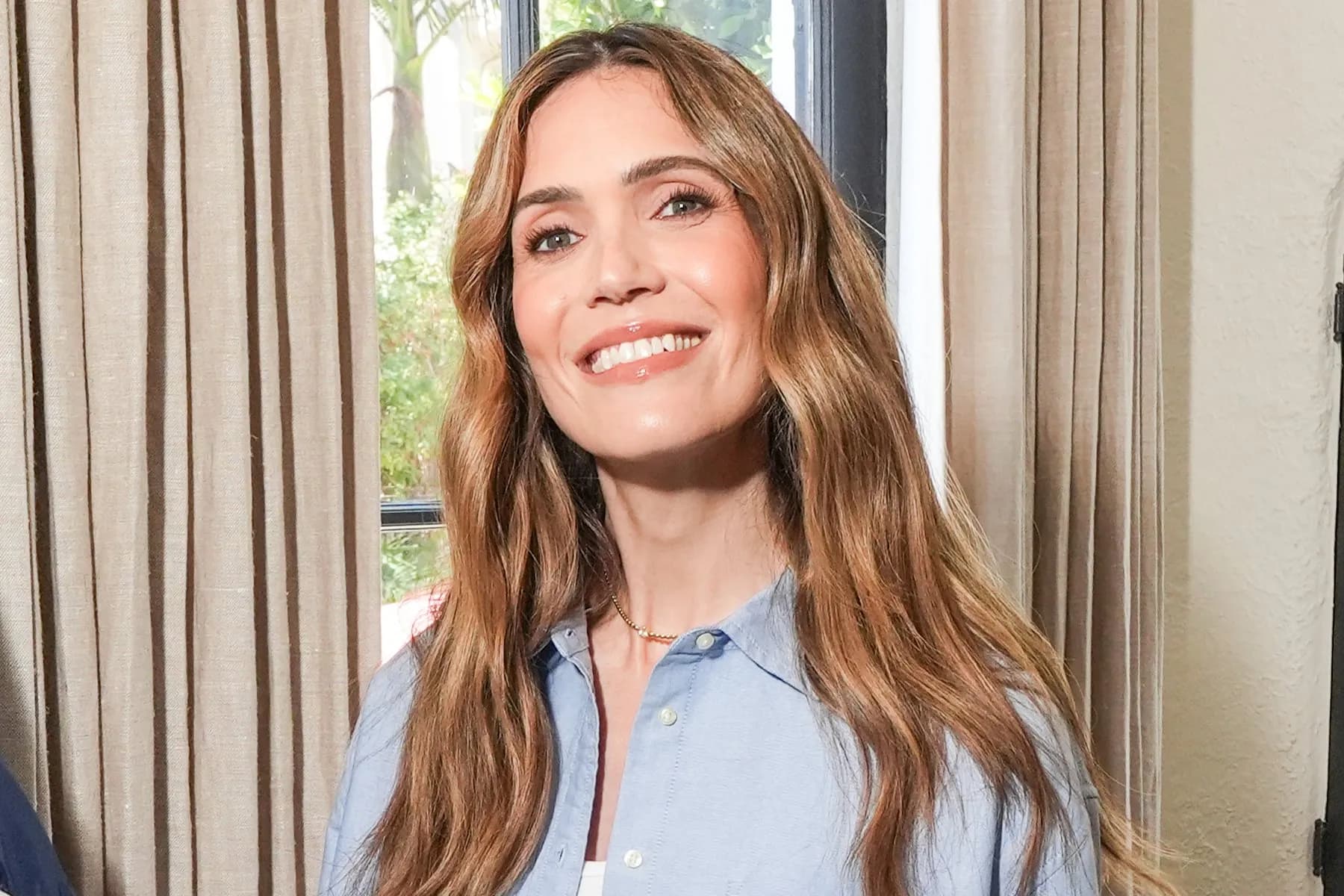 Mandy Moore on Hilary Duff’s Musical Comeback and Playing an ‘Absolute Bitch’ in Dan Fogelman’s NFL Family Drama ‘The Land’: It’s ‘”Friday Night Lights” and “Succession” All Rolled Into One’