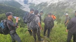 Corporate response team continues search for 9 S. Koreans missing in Nepal floods