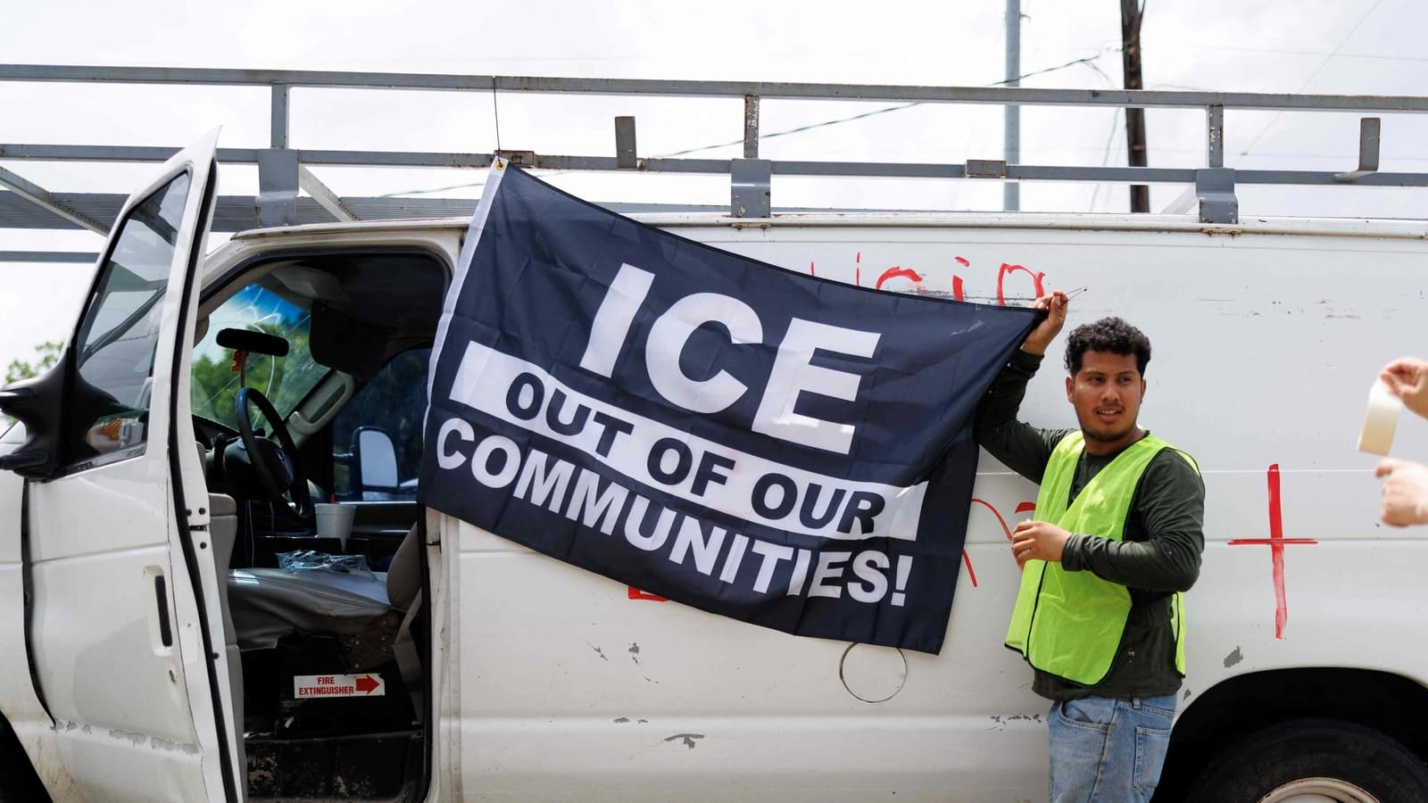 US visa holders alert: Can ICE arrest you after timely flied visa extensions? Immigration lawyer weighs in