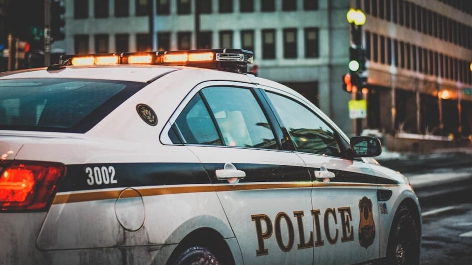 Is Huntington Hospital in Pasadena closed? Bomb threat prompts heavy police; emergency patients diverted