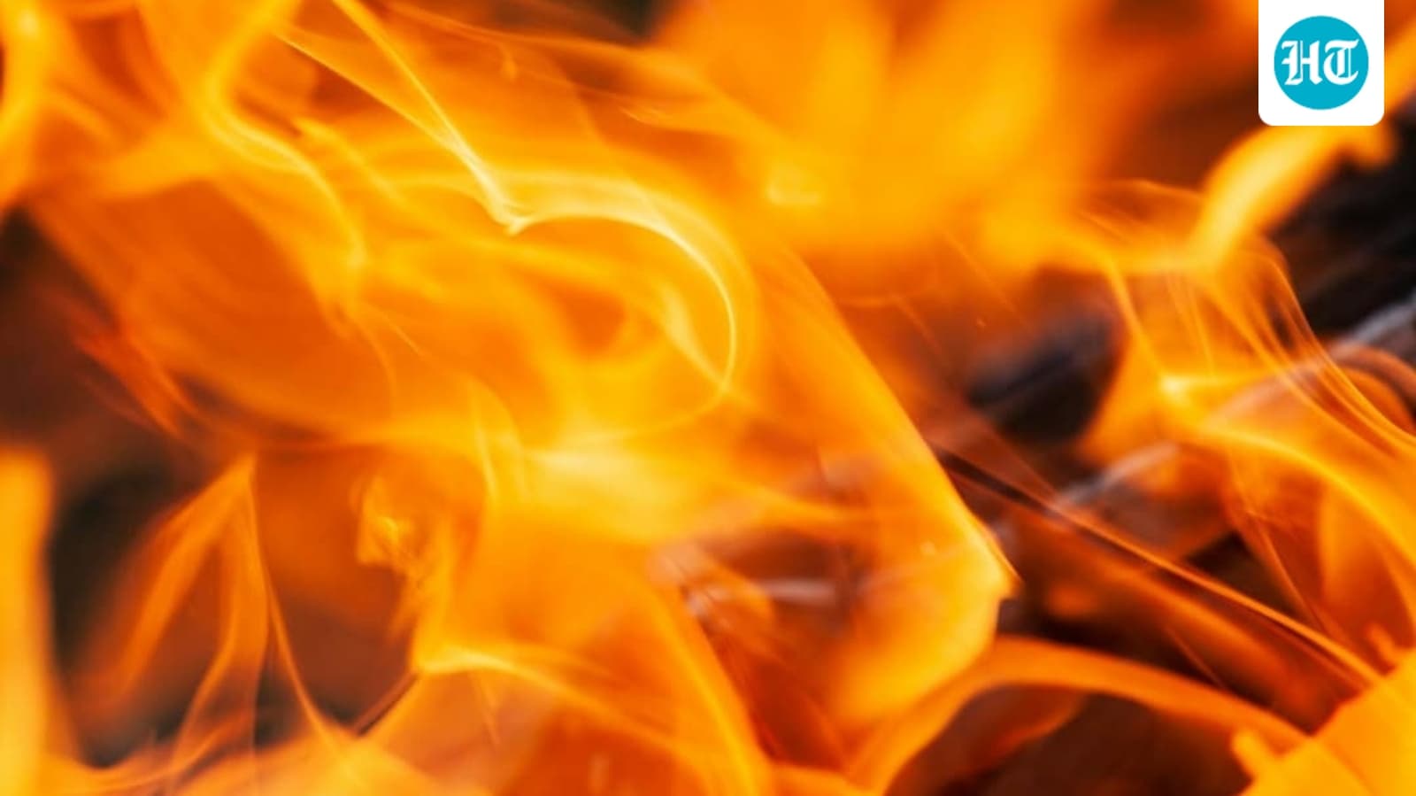 Reno wildfire update: Scary videos emerge as Hawk Fire explodes to 2,500 acres near Somersett; evacuations underway