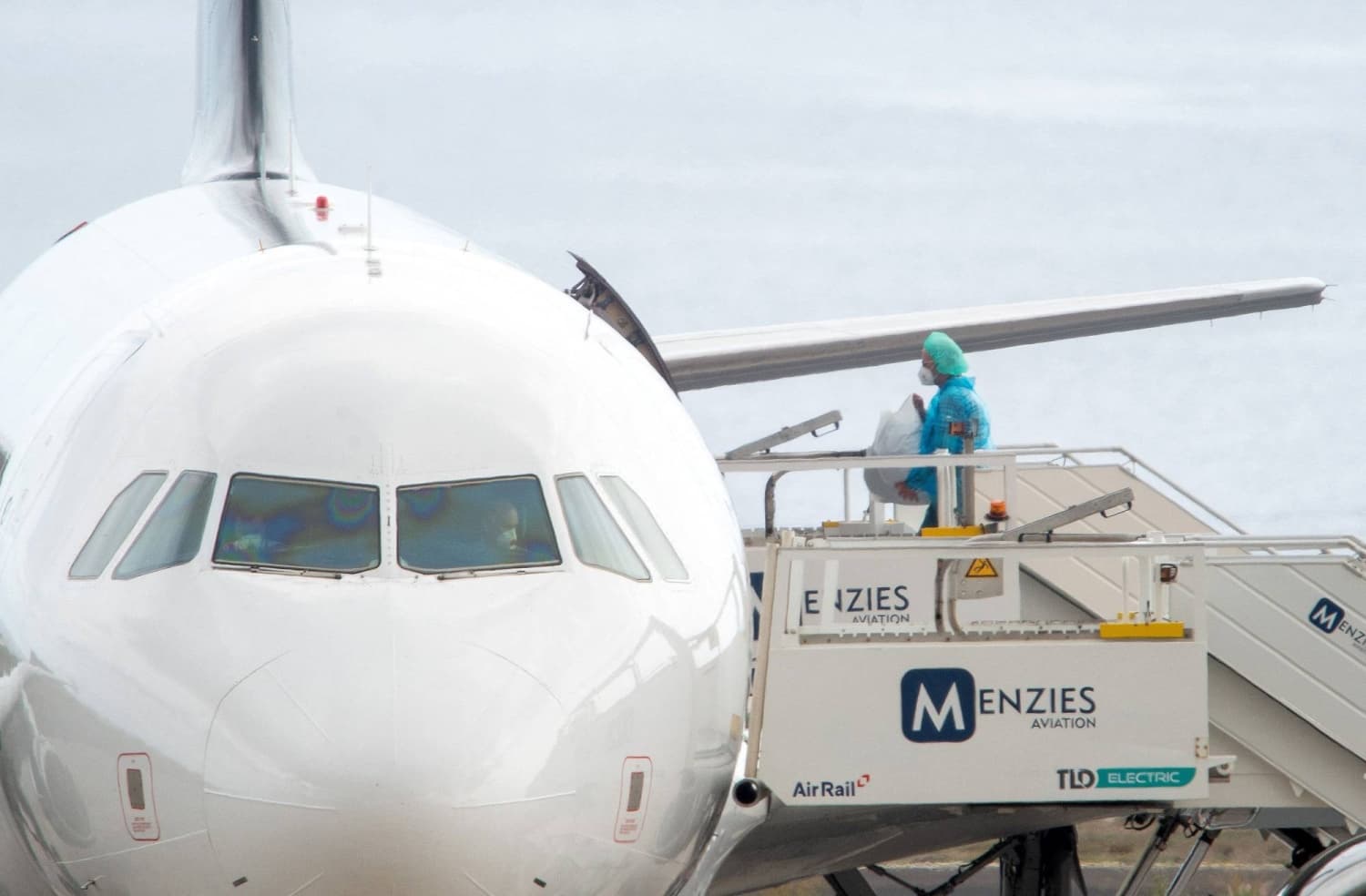 Hantavirus ship evacuation nears completion as 94 flown home