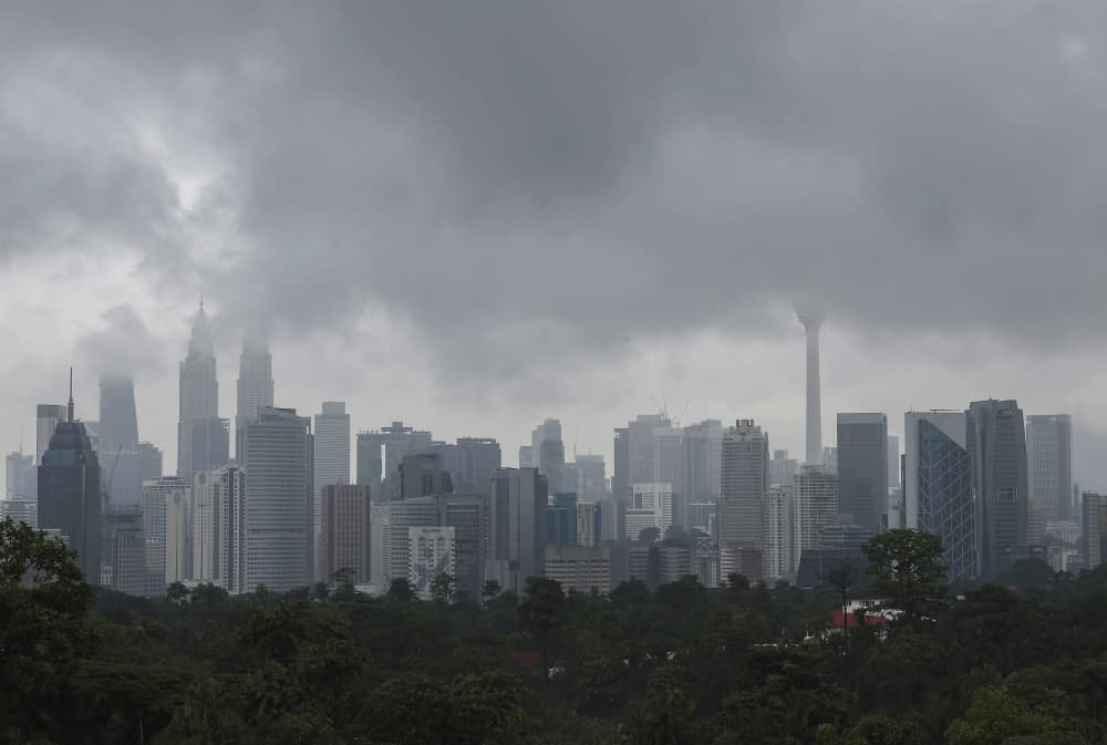 MetMalaysia issues thunderstorm warning, heavy rain and strong winds forecast across states until 7pm