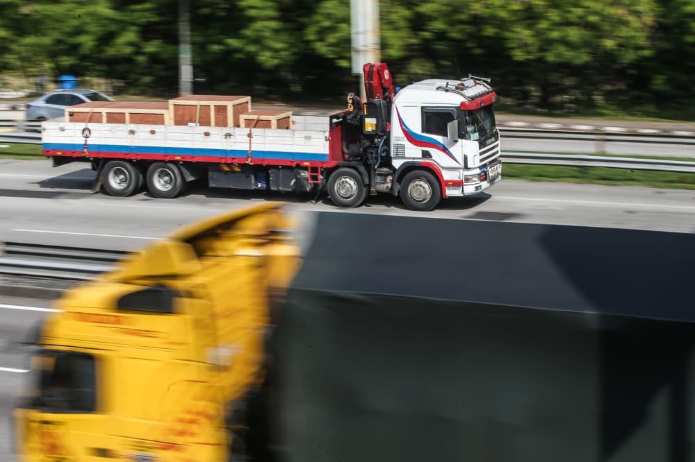 Transport minister urges commercial vehicle drivers to make RM30 health screening count as fewer than 20 sign up