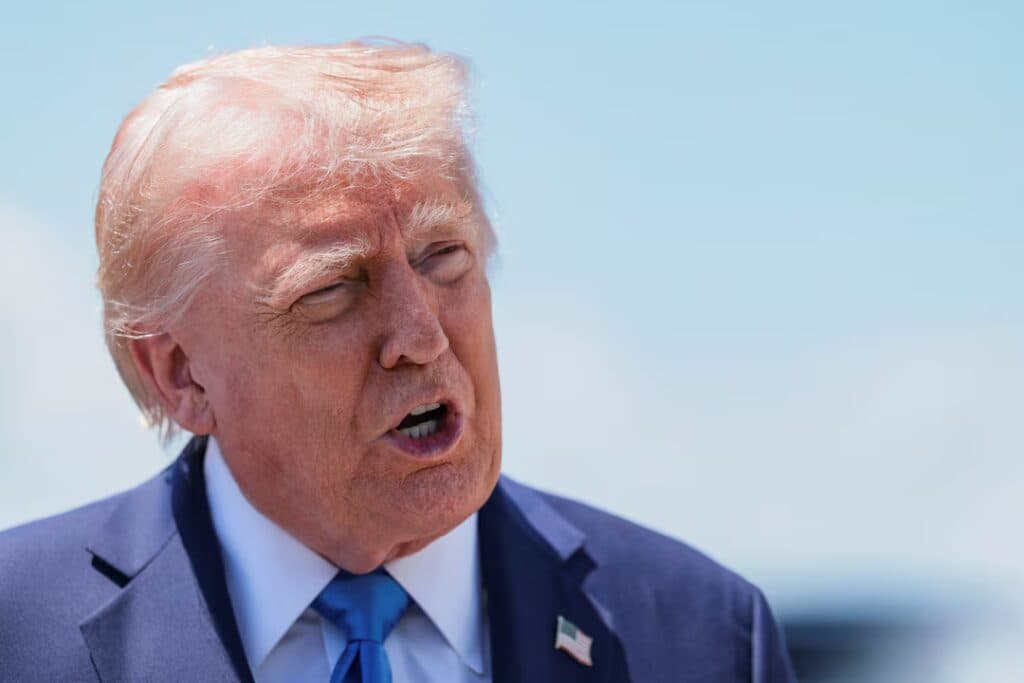 Trump says US has entered deal with Venezuela to take control of 65 billion barrels of oil reserves