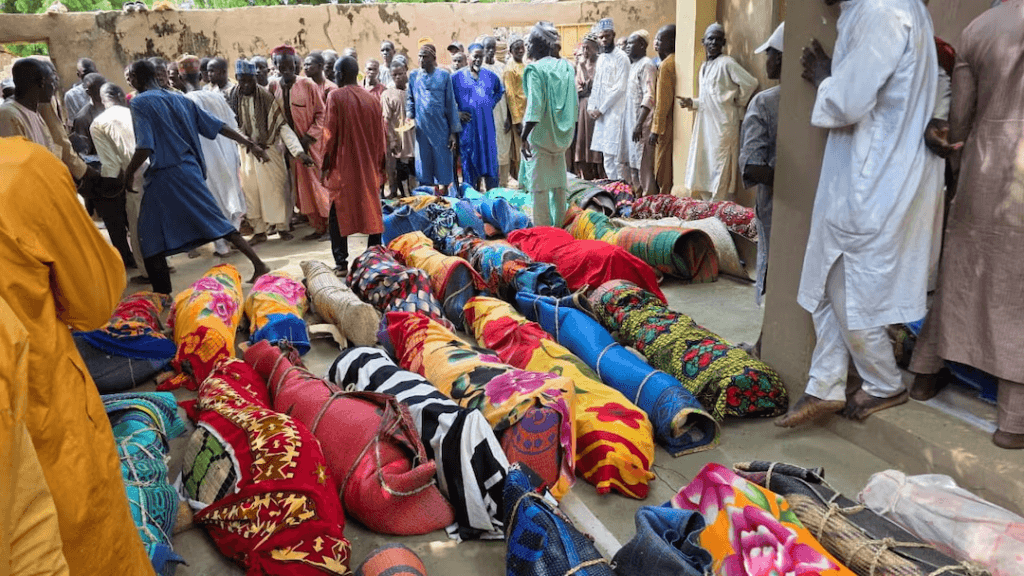At least 50 killed, mostly children, as overloaded boat capsizes in Nigeria