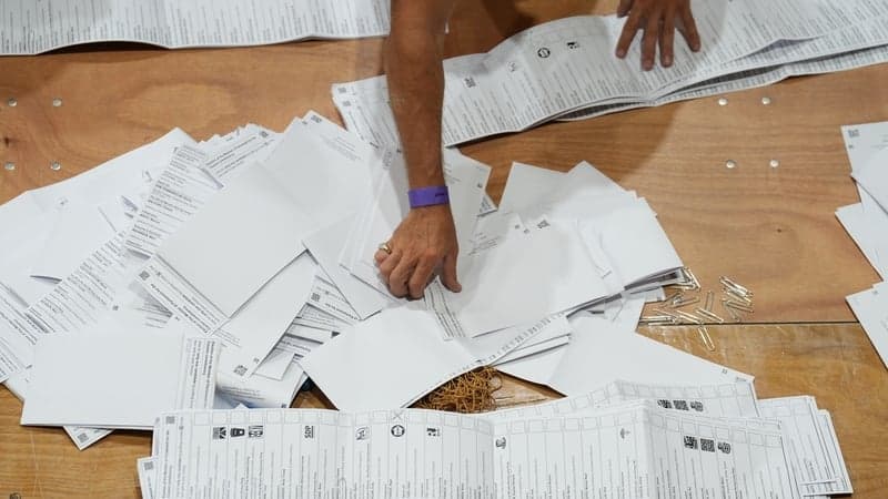 Farage declares victory as Reform leader waits to see if political gamble pays off against Count Binface - lbc.co.uk