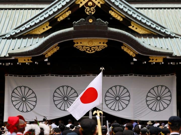Japanese PM and ministers honour war-criminals at imperialist Yasukuni shrine