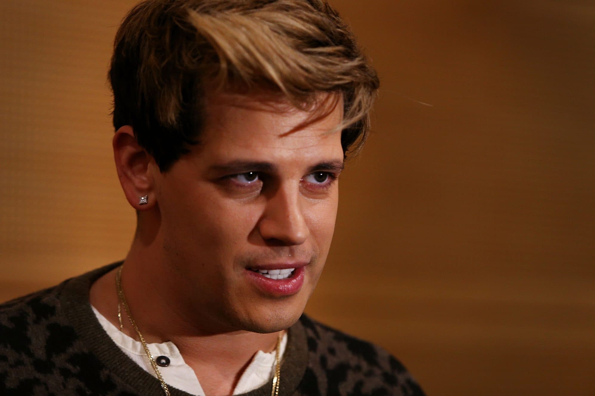 ‘Ex-gay’ commentator Milo Yiannopoulos deported from US to UK by ICE